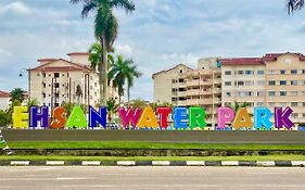 Rumahchantiqq At Tiara Bay Apartment , Port Dickson