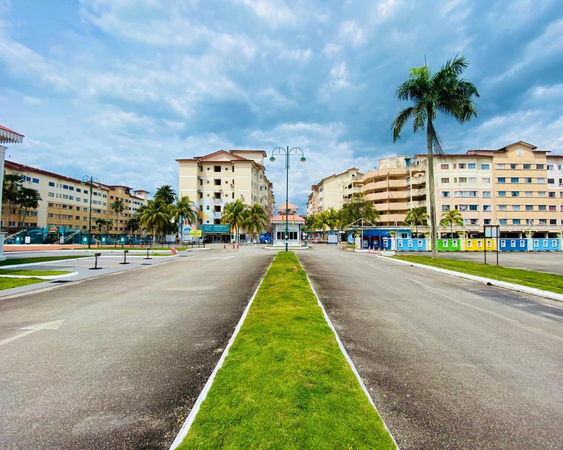 Rumahchantiqq At Tiara Bay Apartment , Port Dickson Luaran gambar